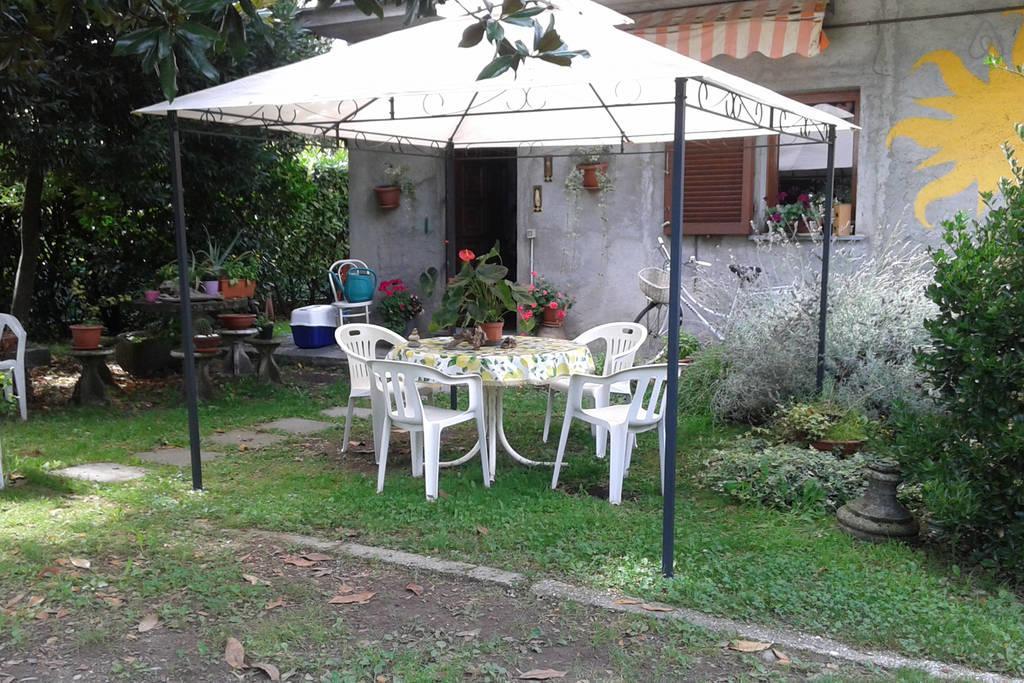 B&B Bosco Fiorito Malgesso Exterior photo